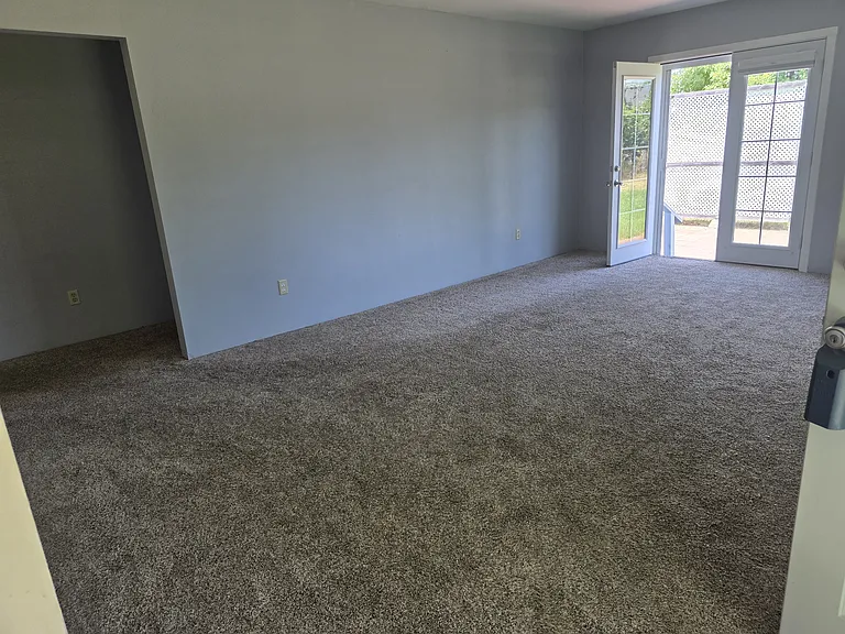 2368 Redwood Ave — Photo 23