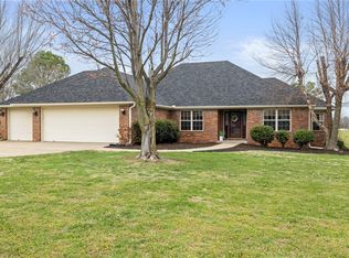 3472 Grapevine Dr, Springdale, AR 72762