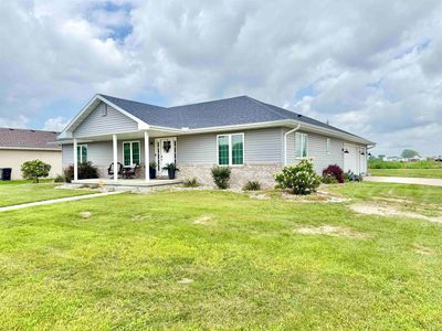 1302 Clairmont Cir, Sergeant Bluff, IA, 51054