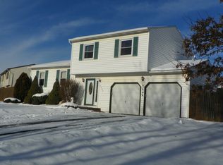 5943 Brigadier Dr, Cicero, NY 13039