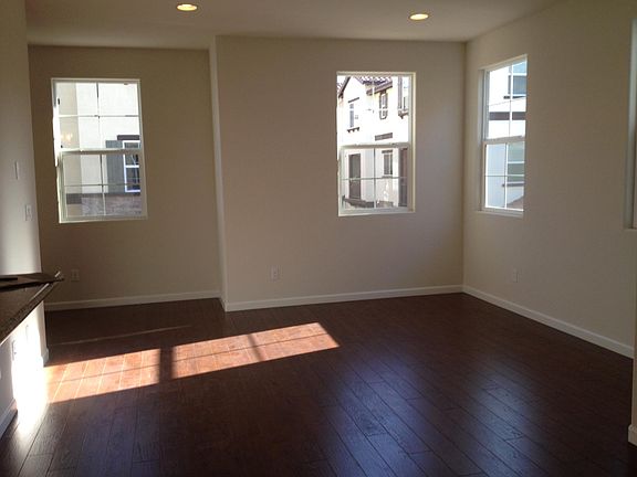 5th image of 2071 Tangelo Way