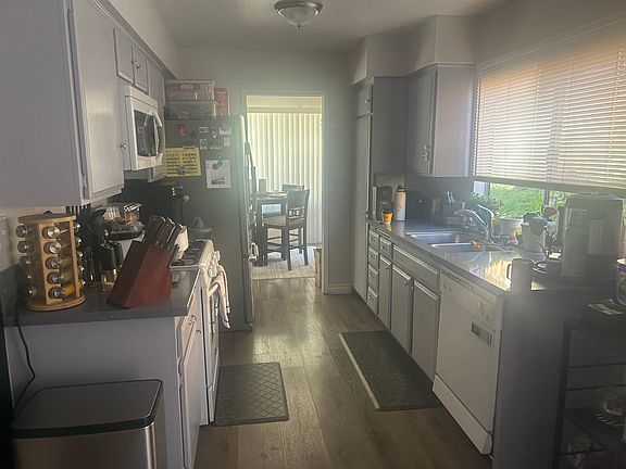 3rd image of 10359 Centinella Dr