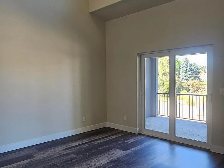 310 Selah Ave — Photo 10