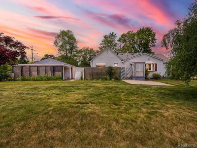 10931 Troy St, Taylor, MI, 48180