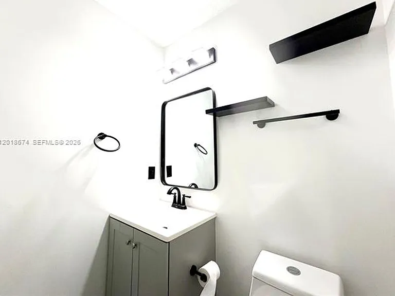 16336 SW 48th Ter — Photo 38
