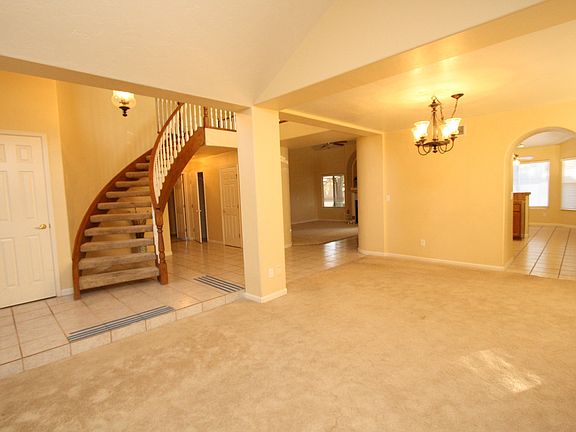 3rd image of 10968 N Black Canyon Ct