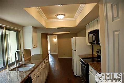 3rd image of 1801 Castille Dr