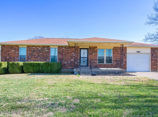 966 S Logsdon Pkwy, Radcliff, KY 40160