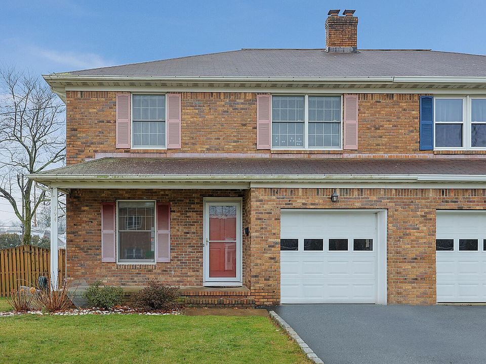 Front - Long Driveway