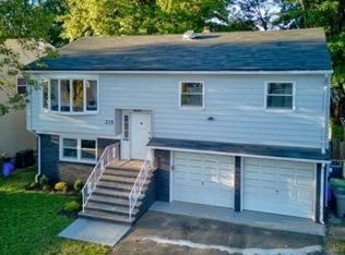 215 E 10Th Ave, Roselle Boro, NJ 07203