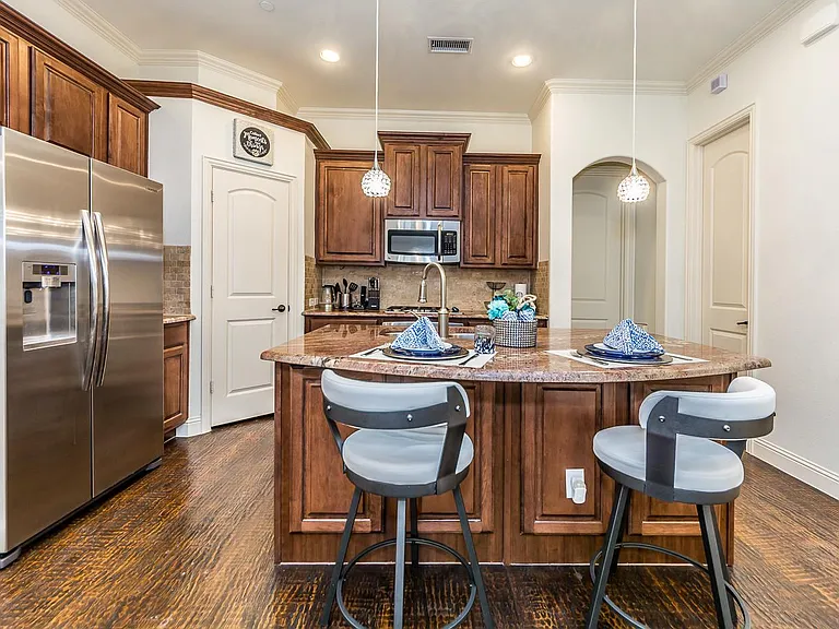 7920 Osborn Pkwy — Photo 8