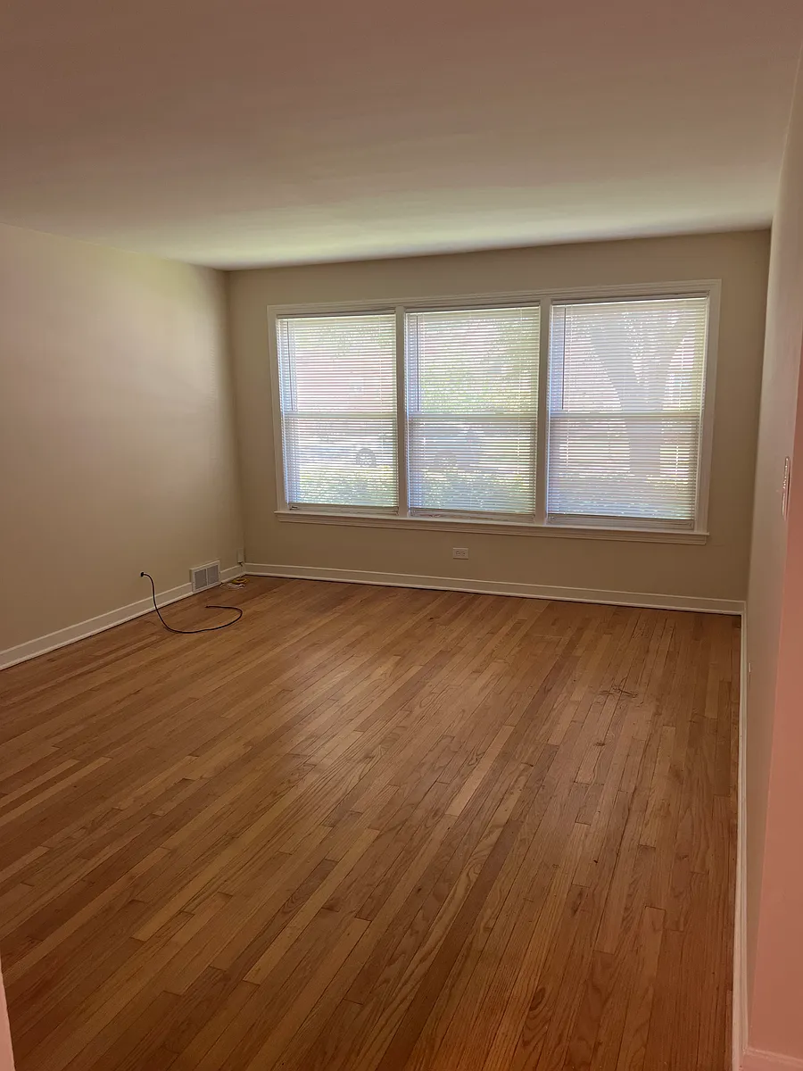 Building Photo - 9117 Keating Ave #1B