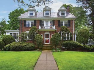 460 Waverley Ave, Newton, MA 02459