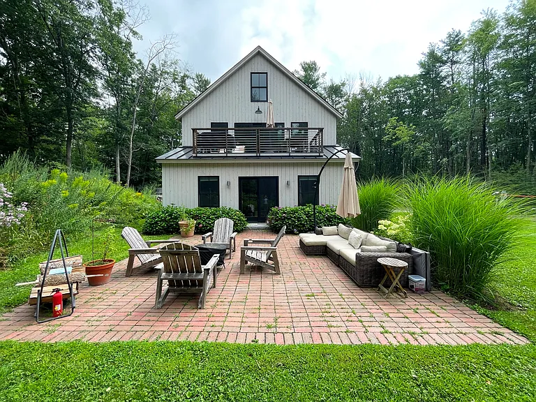 16 Bufflehead Cove Ln — Photo 1