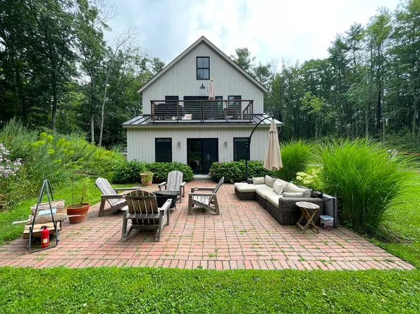 16 Bufflehead Cove Ln, Kennebunk, ME 04043