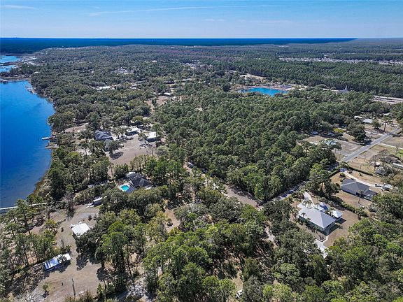 5th image of 96249 Lang Rd