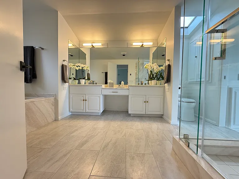 3803 E Lake Sammamish Shore Ln SE — Photo 15