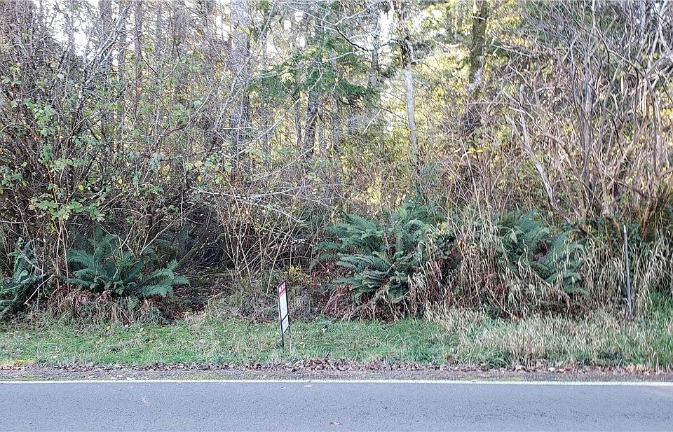 1st image of 711 Duck Lake Dr NE