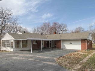 404 SW 22nd St, Blue Springs, MO 64015