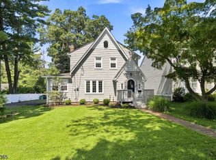 8 S Oak Ct, Madison, NJ 07940