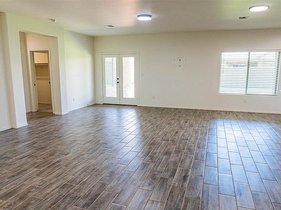5th image of 5867 E 44th Pl