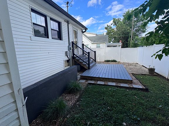 2nd image of 508 6th Ave