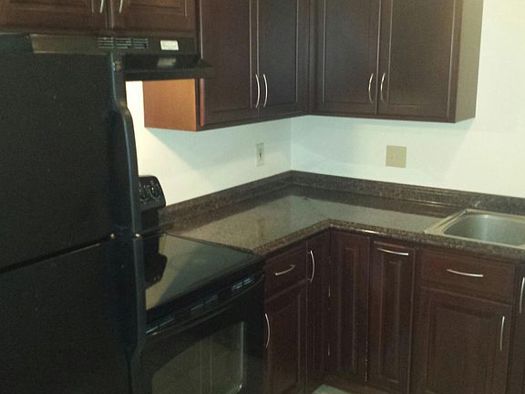 2nd image of 4510 Washington Square Dr