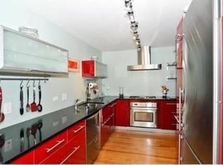 1610 N Larrabee St, Chicago, IL 60614
