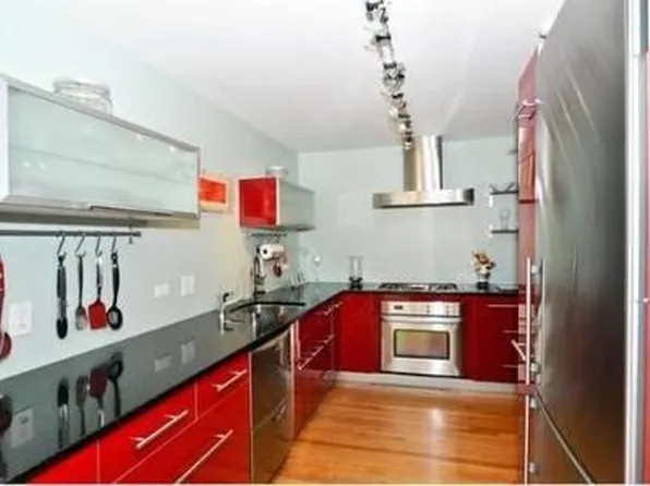 1610 N Larrabee St, Chicago, IL 60614