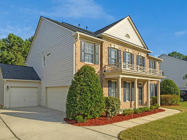 229 Shillings Chase Dr, Cary, NC 27518