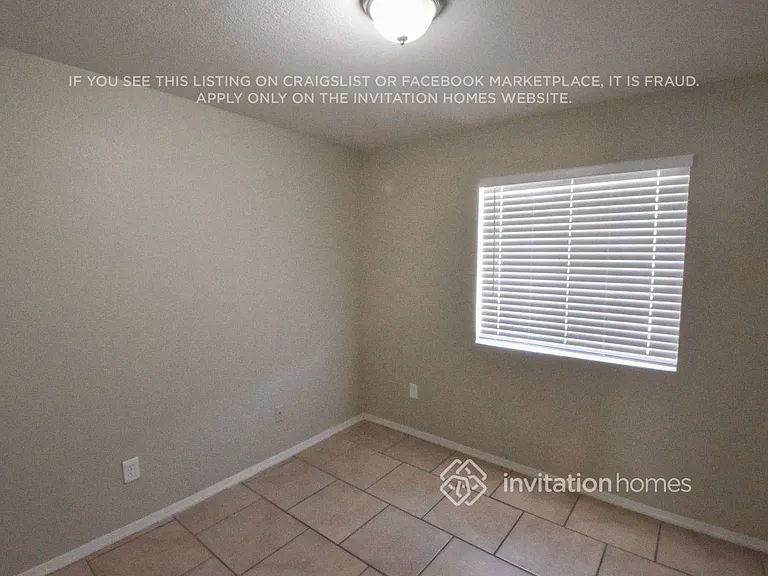 7619 W Devonshire Ave — Photo 6