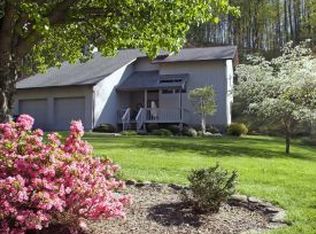 1310 Suntree Dr, Unicoi, TN 37692