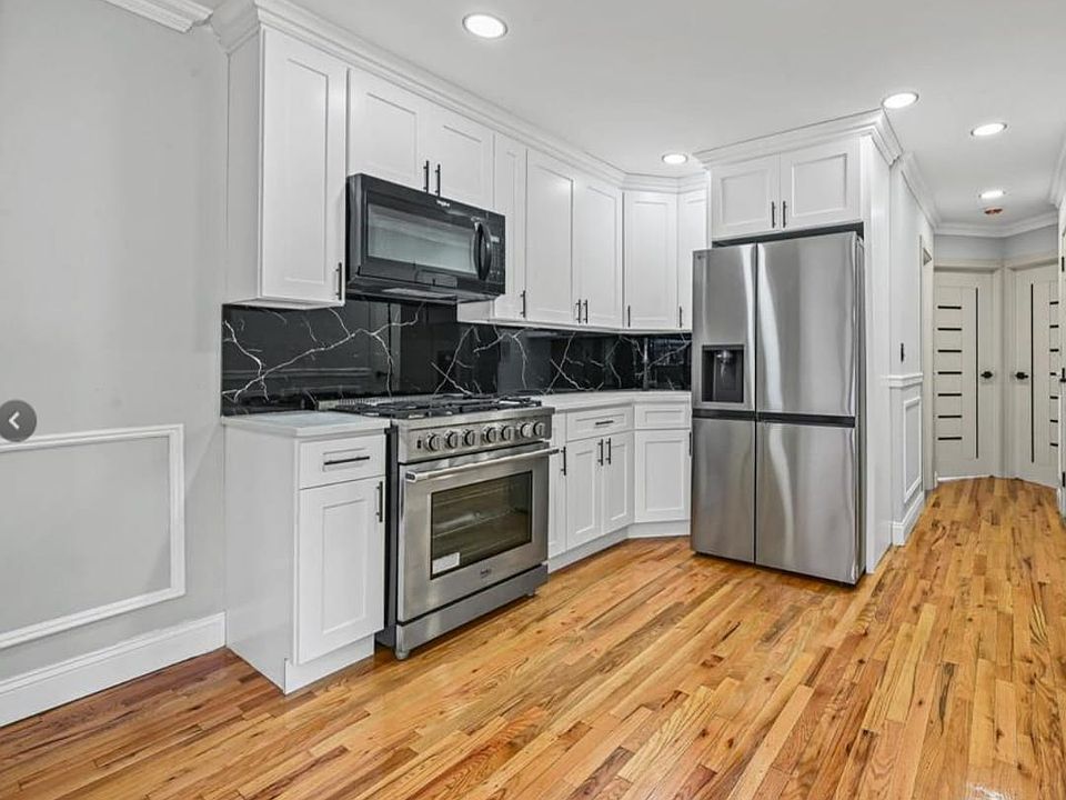 2nd image of 13112 161st St Floor 2