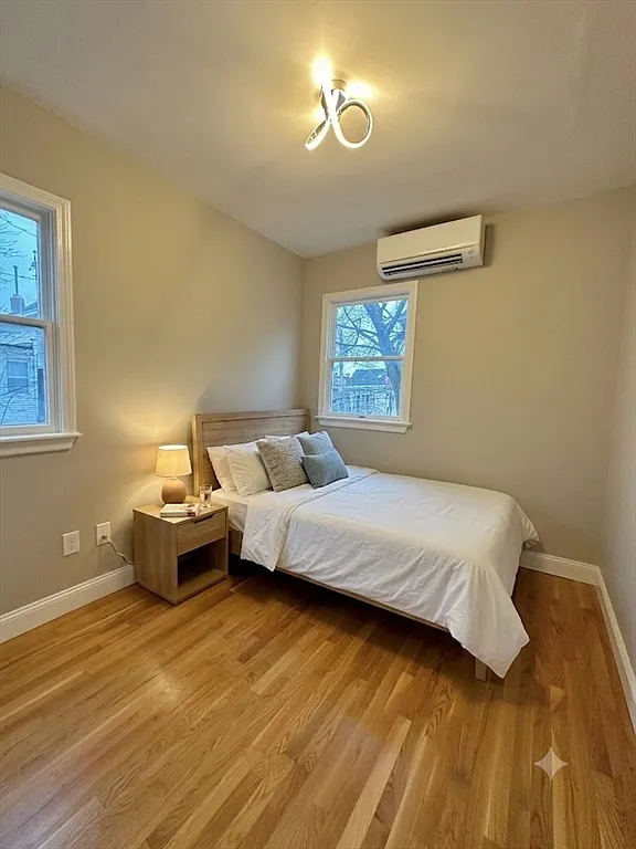 2 bed, 1.0 bath, $3,000 — Photo 4
