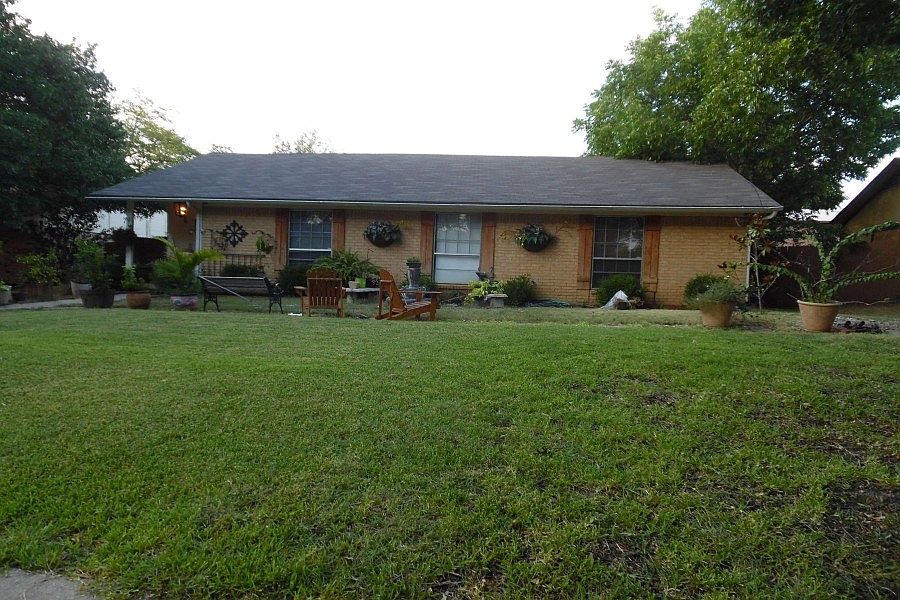 1st image of 1208 Tiffany Ln