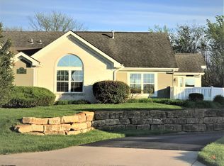 7227 Meadow View St, Shawnee, KS 66227