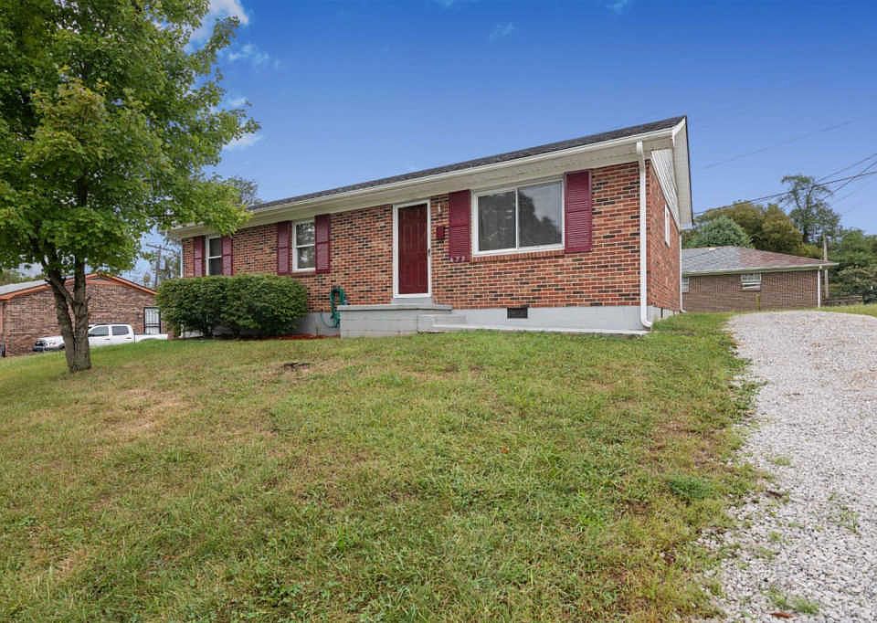 1st image of 639 Windsor Way