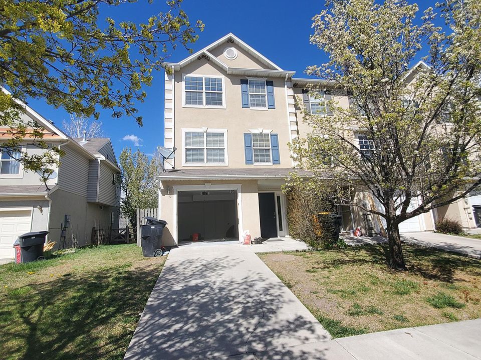 1st image of 458 N Edinburgh Ln