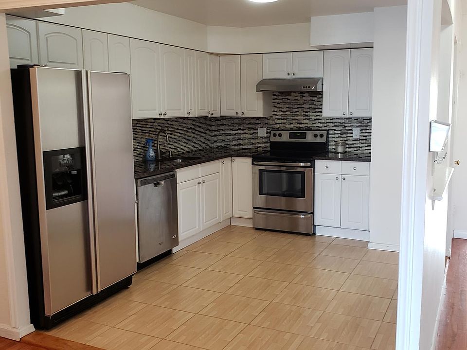 1st image of 41-52 Little Neck Pkwy Floor 2