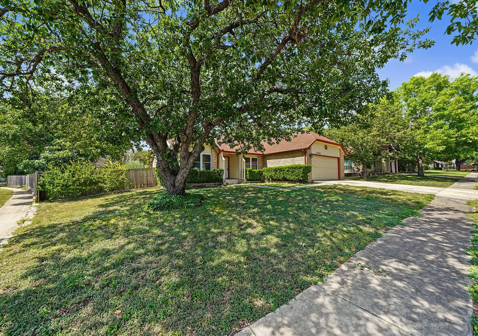 Fully Remodeled Single-Story Home in Schertz - Realtor Commission: $500 — Photo 4