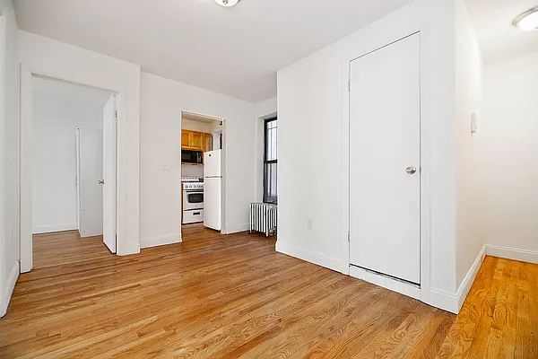 Rented by Metropolitan Property Group | media 8