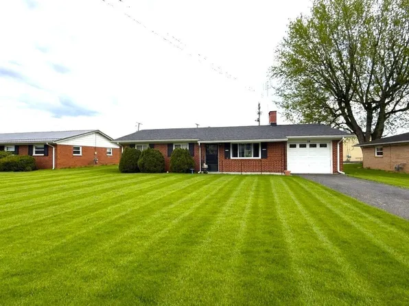 16 Plaza Dr, Mount Vernon, OH 43050