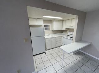 1218 Pomeroy St #8, Manhattan, KS 66502