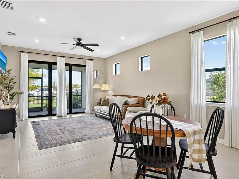 20548 Pebble Glen Dr — Photo 12
