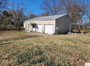 301 E Elm St, Calhoun, MO 65323