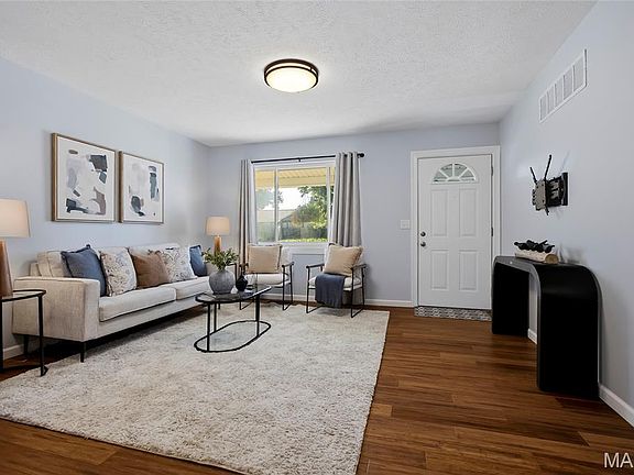 3rd image of 12011 Bobbett Dr