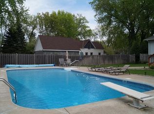 16020 Gleason Lake Rd, Wayzata, MN 55391