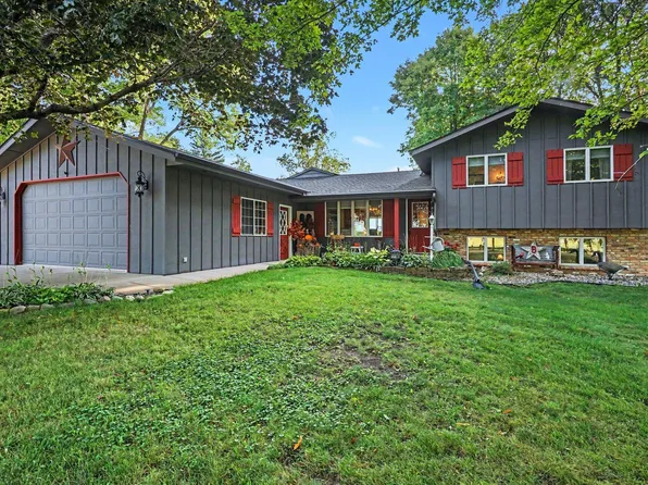 20258 380th St, Le Center, MN 56057