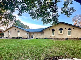 6515 Ridgeview Cir, Dallas, TX 75240