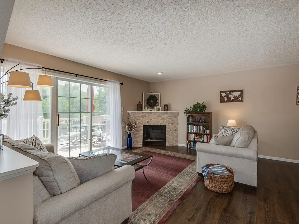 362 Gironde Ct